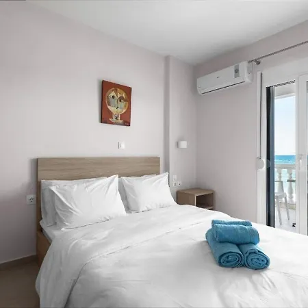 Blue Flag Beachfront Studios, Nilie Hospitality Mgmt * Olympiakí Aktí