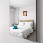 Blue Flag Beachfront Studios, Nilie Hospitality Mgmt Appartement