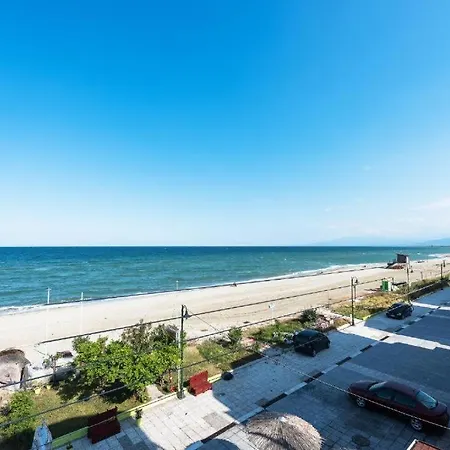 아파트 Blue Flag Beachfront Studios, Nilie Hospitality Mgmt