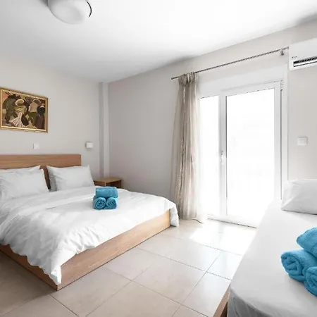 Blue Flag Beachfront Studios, Nilie Hospitality Mgmt *